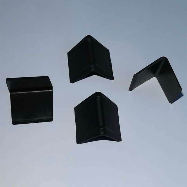 واقي حافة بلاستيكي 27 × 27 × 1.5 × 36 ملم